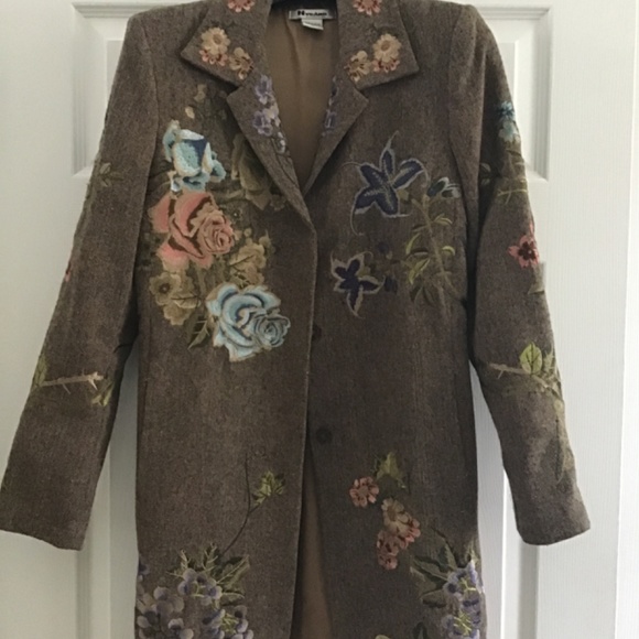Fabulous light brown textured coat with beautiful embroidery size 6 (S) - Picture 14 of 15